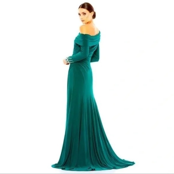 NWT MacDuggal Jewel Cuffed Asymmetrical Long Gown in Emerald Green Size 8 #12231 - Picture 3 of 13